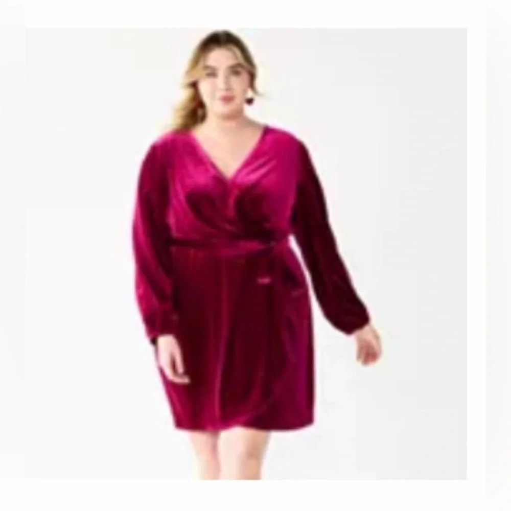 Nine West Size 1X Burgundy Long Sleeve Velvet Wrap Dress - Picture 4 of 6